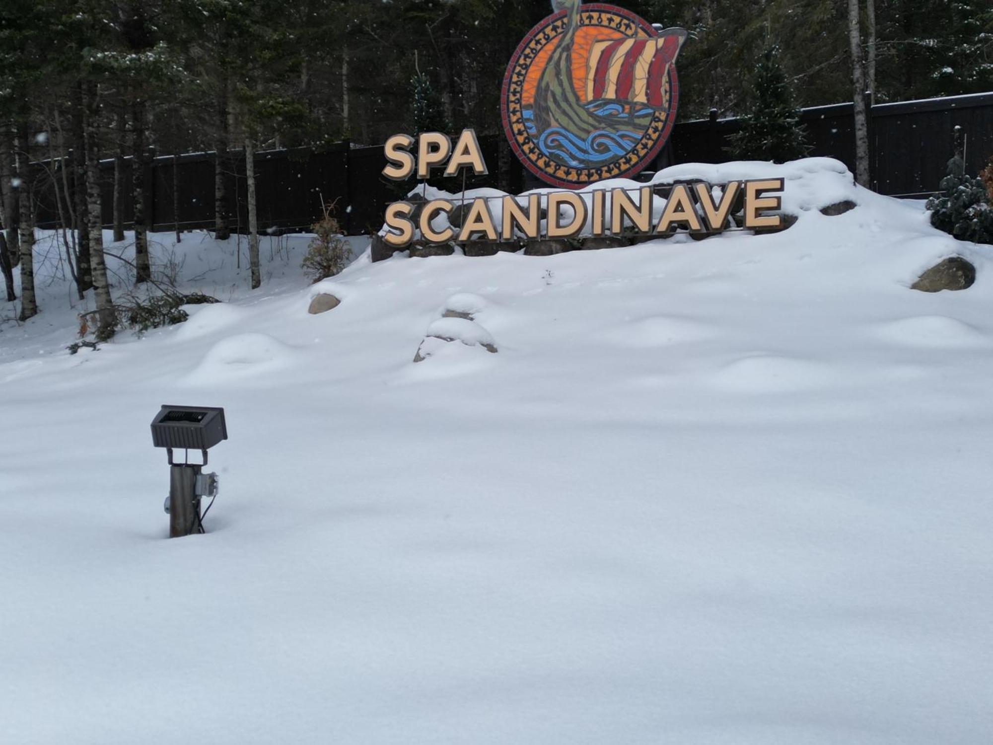 Escapade Bonheur Apartment ลัค-ซุแปร์ริเออร์ ภายนอก รูปภาพ